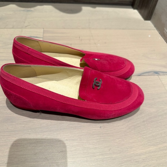 Chanel Flats - Picture 2 of 3